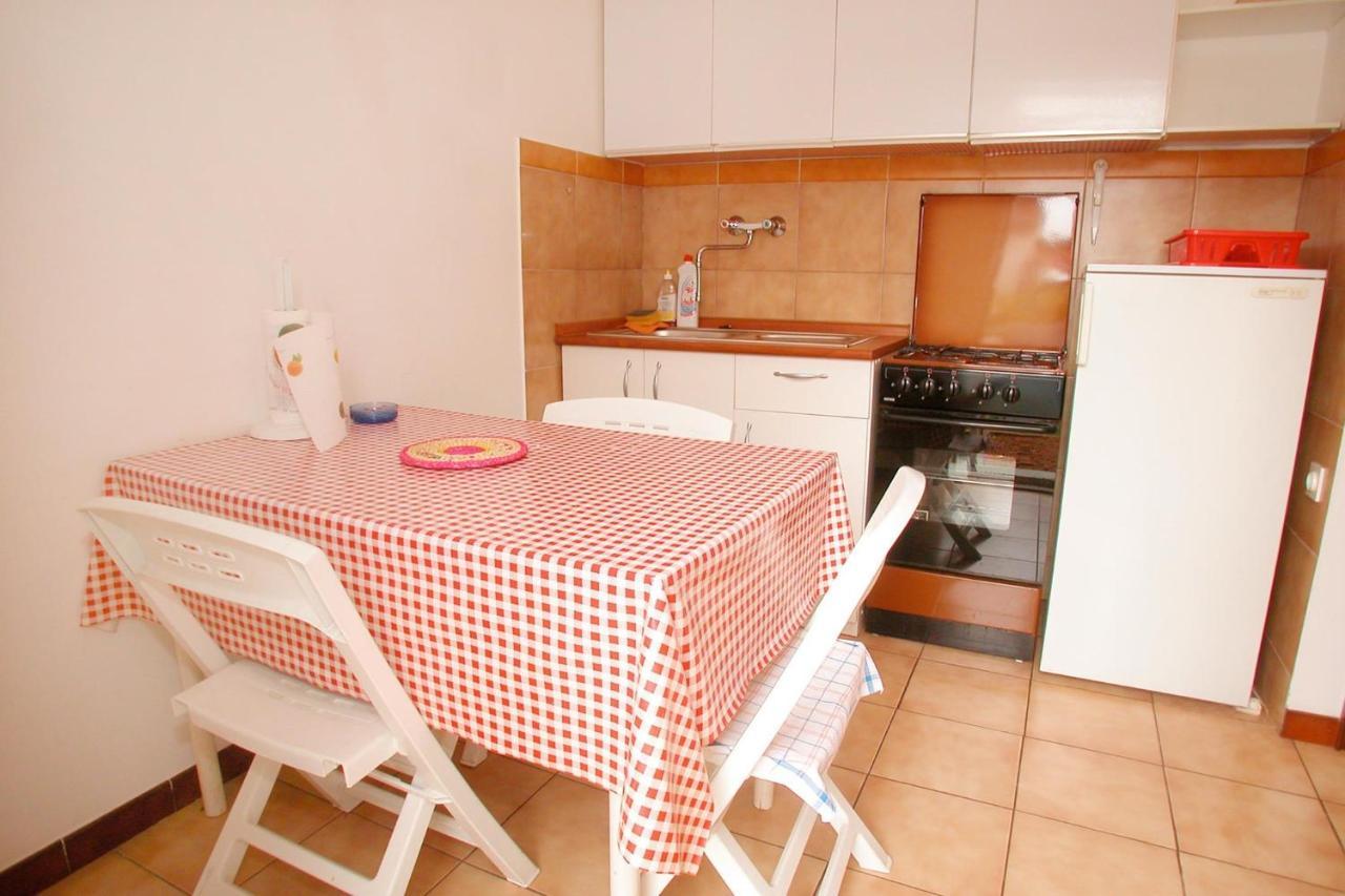 Gorgeous Apartment In Pula With House Sea View Экстерьер фото